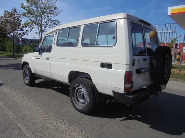 Automóvel Toyota Land Cruiser HZJ78L 4X4 EXPORT OUTSIDE EU ONLY: foto 8