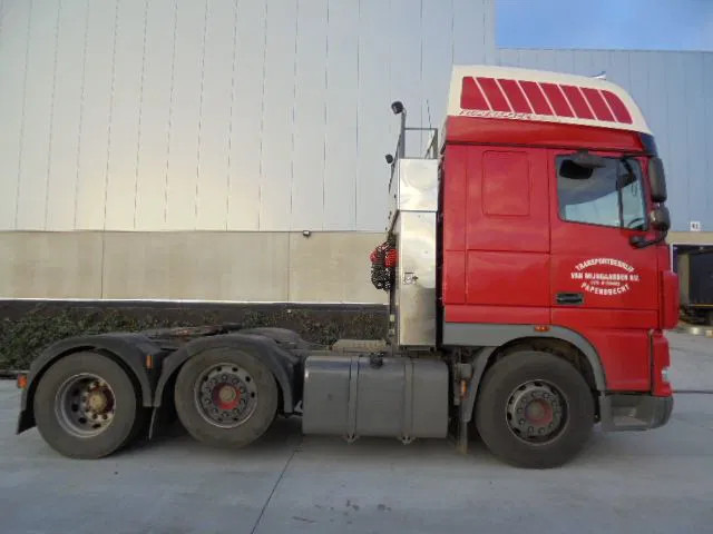 DAF XF 105 SUPER-SPACE 460 6X2 - Tractor: foto 4 DAF XF 105 SUPER-SPACE 460 6X2 - Tractor: foto 4