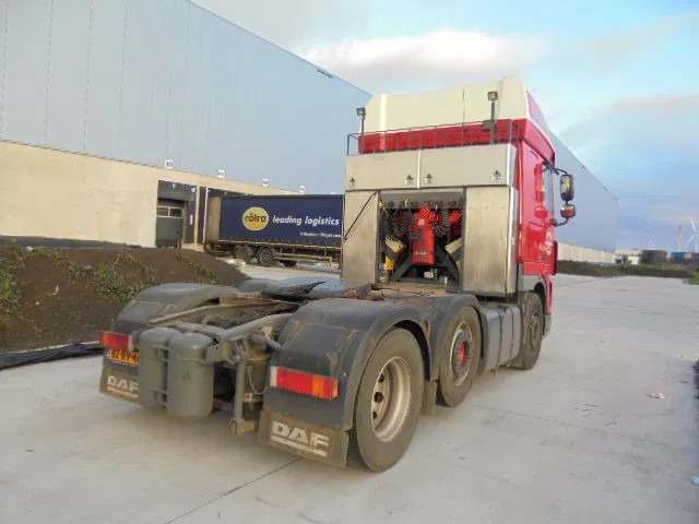 DAF XF 105 SUPER-SPACE 460 6X2 - Tractor: foto 5 DAF XF 105 SUPER-SPACE 460 6X2 - Tractor: foto 5