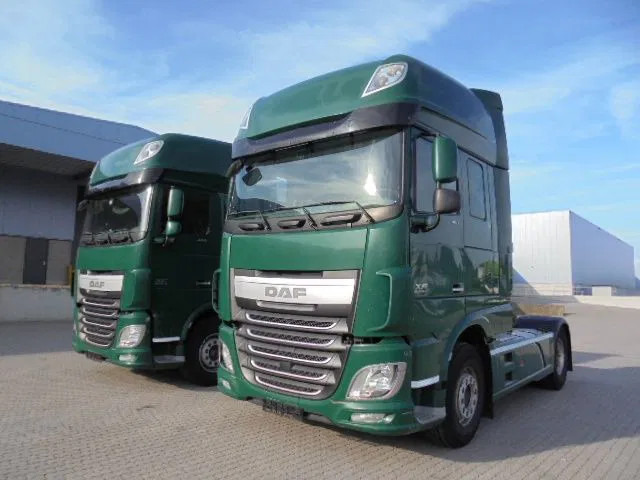 DAF XF 106.460 SUPER SPACE CAB - Tractor: foto 1 DAF XF 106.460 SUPER SPACE CAB - Tractor: foto 1