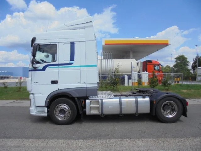 DAF XF 450 - Tractor: foto 2 DAF XF 450 - Tractor: foto 2