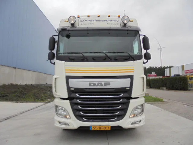 DAF XF 460 6x2 - Tractor: foto 2 DAF XF 460 6x2 - Tractor: foto 2