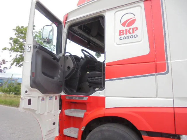 Leasing de DAF XF 530 SSC INTARDER DAF XF 530 SSC INTARDER: foto 10