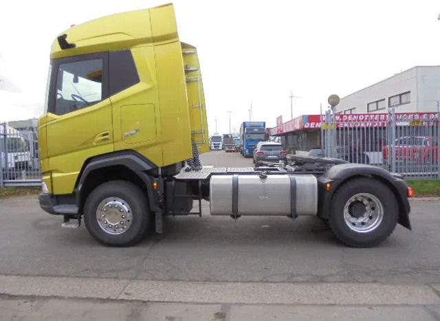 DAF XFC 530 FT DEMO KIEPHYDROLIEK MET FABRIEKS GARANTIE NL TRUCK - Tractor: foto 2 DAF XFC 530 FT DEMO KIEPHYDROLIEK MET FABRIEKS GARANTIE NL TRUCK - Tractor: foto 2