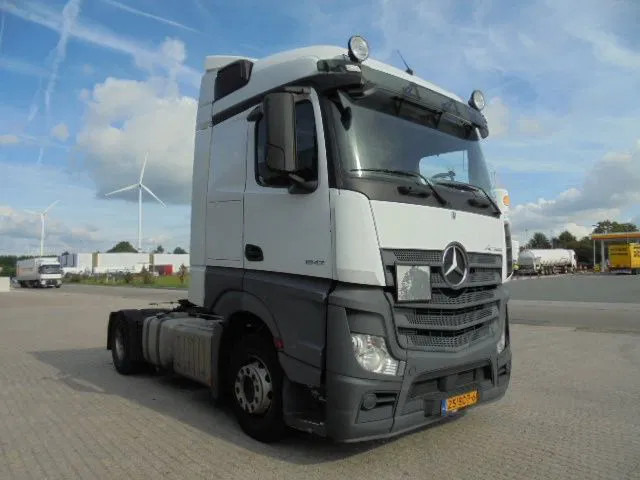 Mercedes-Benz Actros 1842 - Tractor: foto 3 Mercedes-Benz Actros 1842 - Tractor: foto 3
