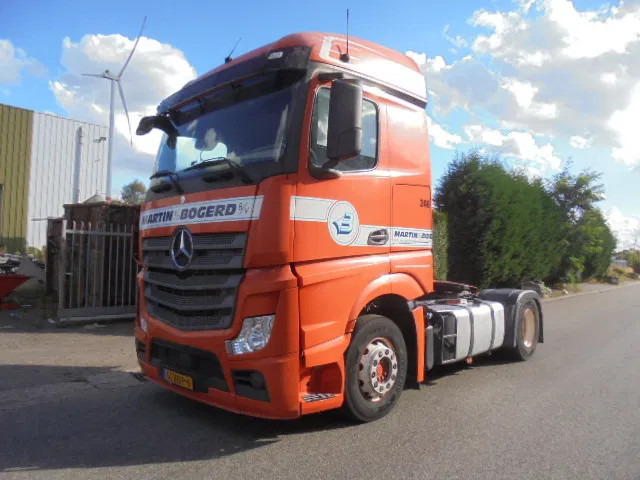 Mercedes-Benz Actros 1842 LS ENGINE NOT OK - Tractor: foto 1 Mercedes-Benz Actros 1842 LS ENGINE NOT OK - Tractor: foto 1