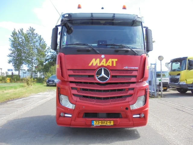 Mercedes-Benz Actros 1843 - Tractor: foto 2 Mercedes-Benz Actros 1843 - Tractor: foto 2