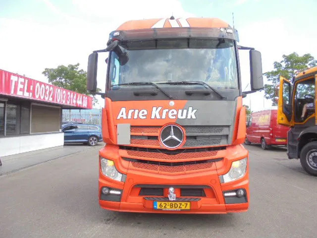 Mercedes-Benz Actros 2343 6X2 VOORLOOPAS - Tractor: foto 2 Mercedes-Benz Actros 2343 6X2 VOORLOOPAS - Tractor: foto 2