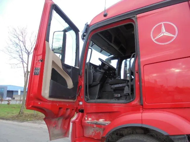 Leasing de Mercedes-Benz Actros 2543 6X2 + HYDRAULIC Mercedes-Benz Actros 2543 6X2 + HYDRAULIC: foto 10