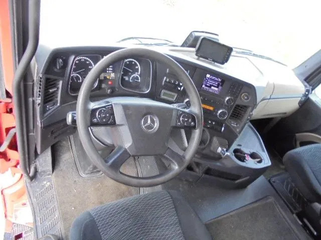 Leasing de Mercedes-Benz Actros 2543 6X2 + HYDRAULIC Mercedes-Benz Actros 2543 6X2 + HYDRAULIC: foto 11
