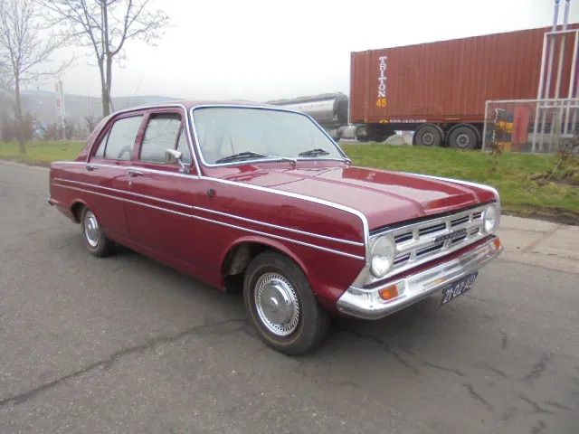Vauxhall VX 4.90 - Sedan: foto 4 Vauxhall VX 4.90 - Sedan: foto 4