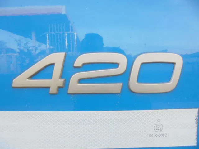 Volvo FH 420 6X2 NL TRUCK - Camião de lona: foto 4 Volvo FH 420 6X2 NL TRUCK - Camião de lona: foto 4