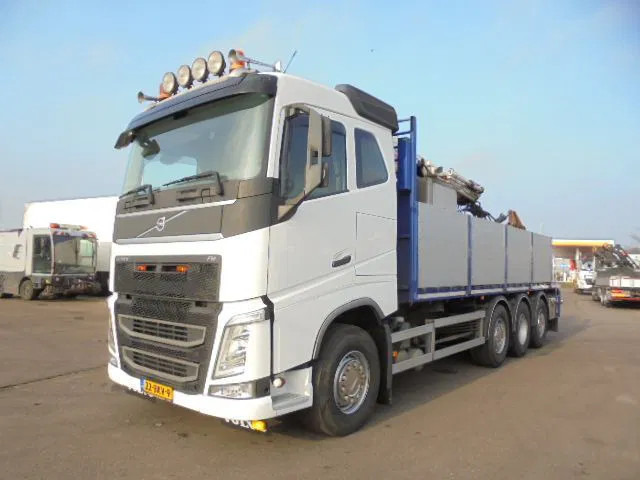 Volvo FH 460 FH 460 8X2 NL TRUCK APK-TUV GEKEURD 10-10-2026 - Camião grua: foto 4 Volvo FH 460 FH 460 8X2 NL TRUCK APK-TUV GEKEURD 10-10-2026 - Camião grua: foto 4