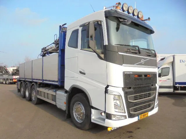 Volvo FH 460 FH 460 8X2 NL TRUCK APK-TUV GEKEURD 10-10-2026 - Camião grua: foto 5 Volvo FH 460 FH 460 8X2 NL TRUCK APK-TUV GEKEURD 10-10-2026 - Camião grua: foto 5