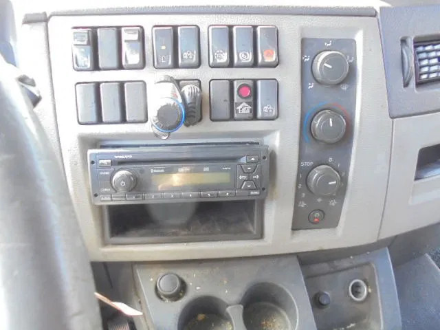 Camião grua Volvo FL 280 NL TRUCK: foto 9 Camião grua Volvo FL 280 NL TRUCK: foto 9