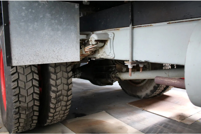 Camião de caixa aberta/ Plataforma Volvo L 223 Z: foto 12
