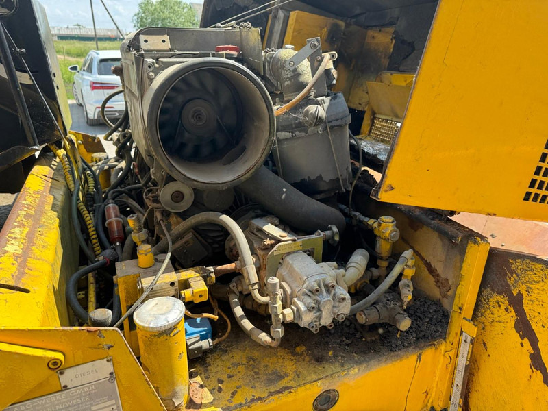 Acabadora ABG Titan 111 ABG - crawler asphalt paver: foto 17