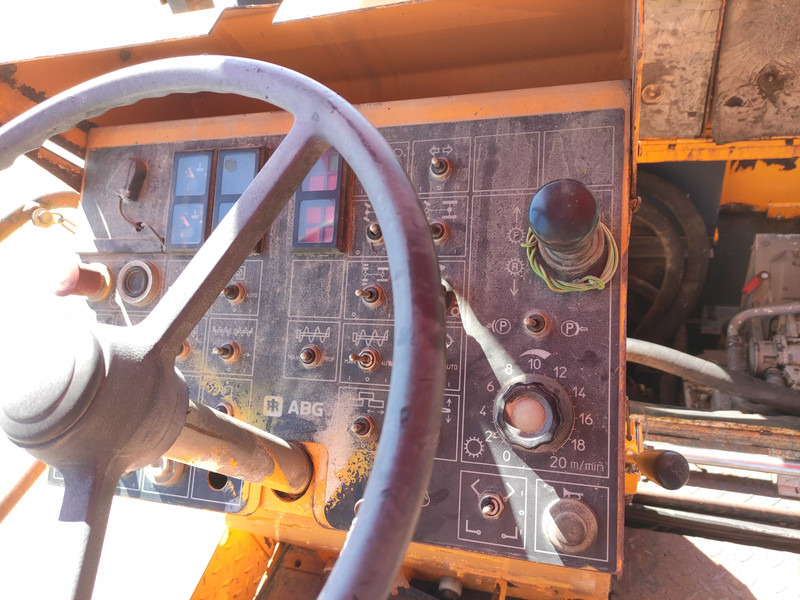 Acabadora ABG Titan 273 ABG - wheel asphalt paver: foto 10