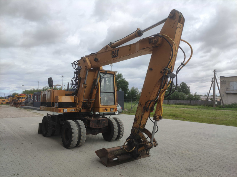 Caterpillar 214 B wheel excavator - Escavadeira de rodas: foto 3 Caterpillar 214 B wheel excavator - Escavadeira de rodas: foto 3