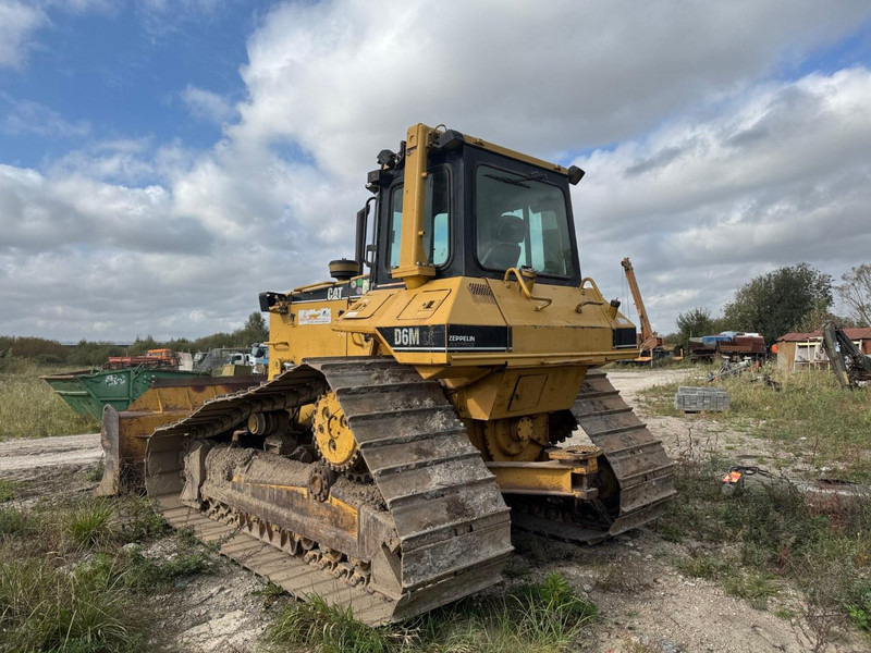Caterpillar D6M - Buldôzer: foto 4 Caterpillar D6M - Buldôzer: foto 4