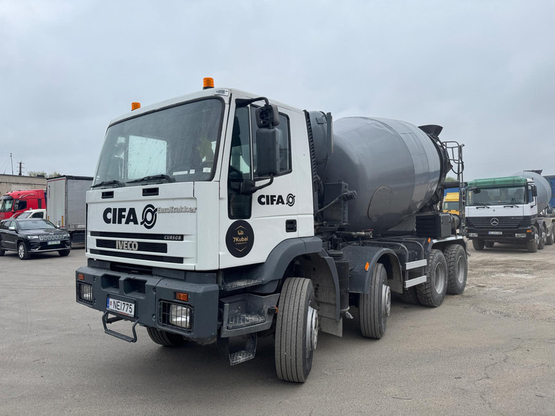 Iveco Eurotraker 340E35, cursor 8 - Camião betoneira: foto 1 Iveco Eurotraker 340E35, cursor 8 - Camião betoneira: foto 1