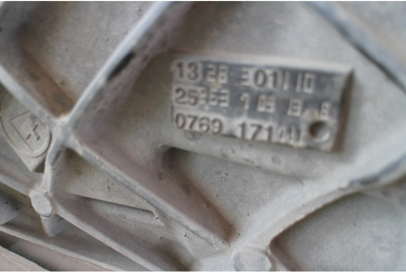 MAN ZF 12 AS 2130TD gearbox for MAN truck tractor - Caixa de velocidade por Camião: foto 2 MAN ZF 12 AS 2130TD gearbox for MAN truck tractor - Caixa de velocidade por Camião: foto 2