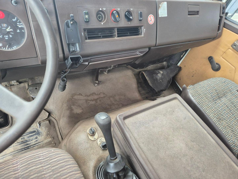 Camião de caixa aberta/ Plataforma Mercedes-Benz 1320: foto 8