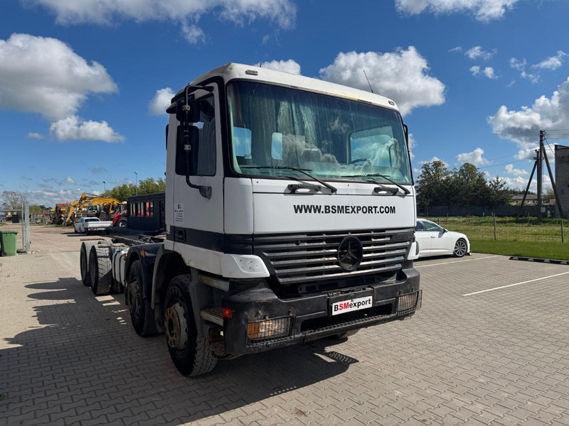 Mercedes-Benz Actros 3235 - Camião chassi: foto 3 Mercedes-Benz Actros 3235 - Camião chassi: foto 3