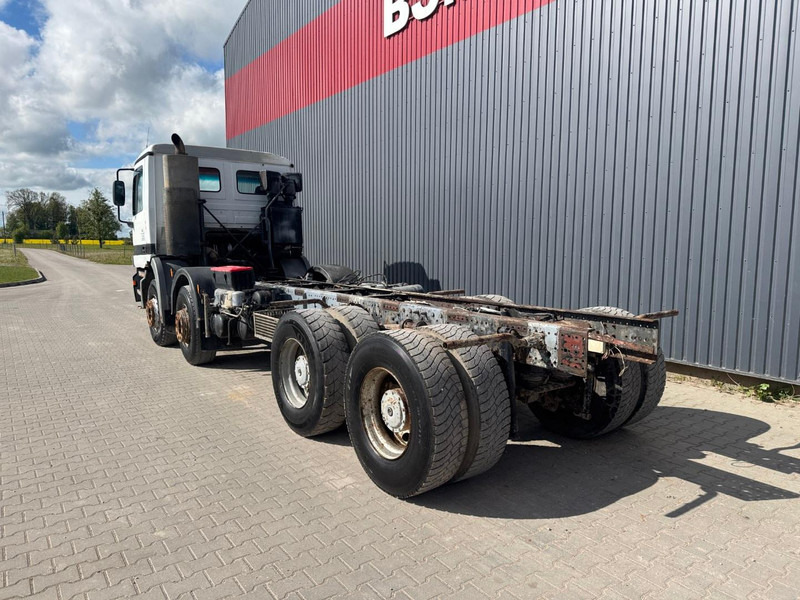 Mercedes-Benz Actros 3235 - Camião chassi: foto 5 Mercedes-Benz Actros 3235 - Camião chassi: foto 5