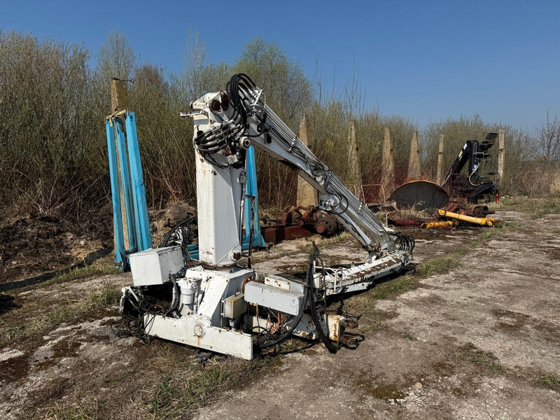 Tirre TIRRE EURO 131 + remote control - Camião de lona, Camião grua: foto 1 Tirre TIRRE EURO 131 + remote control - Camião de lona, Camião grua: foto 1