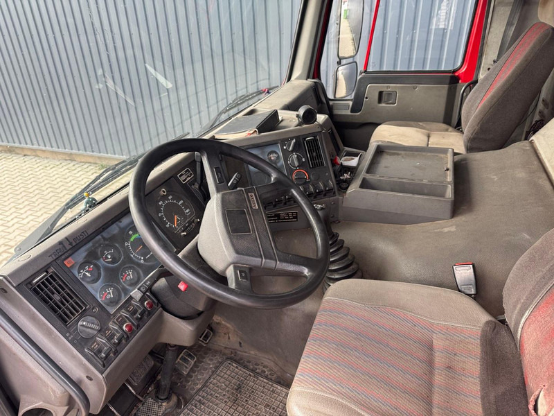 Caminhão limpa fossa Volvo FL 10, 13200 liter: foto 6