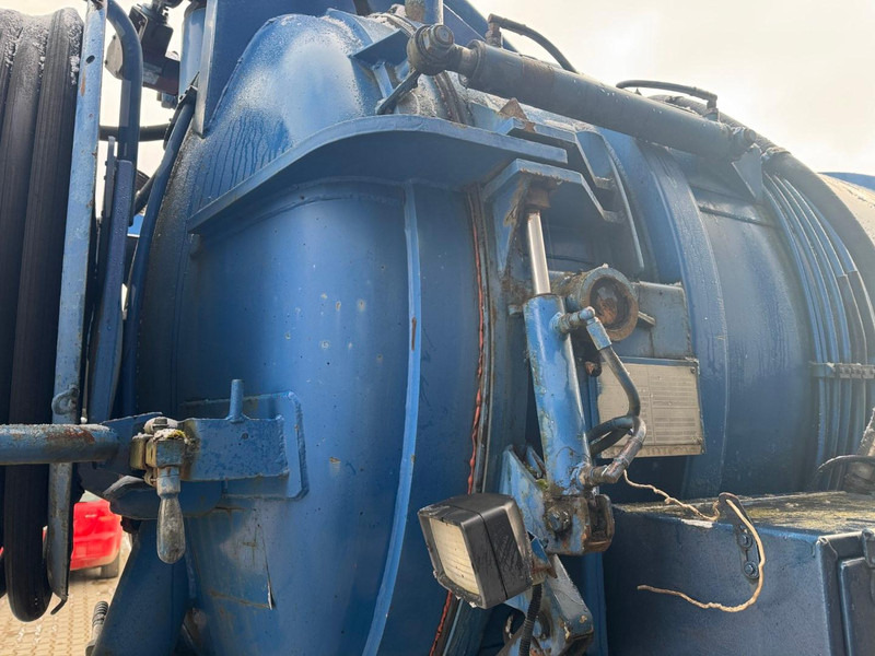 Caminhão limpa fossa Volvo FL 10, 13200 liter: foto 13