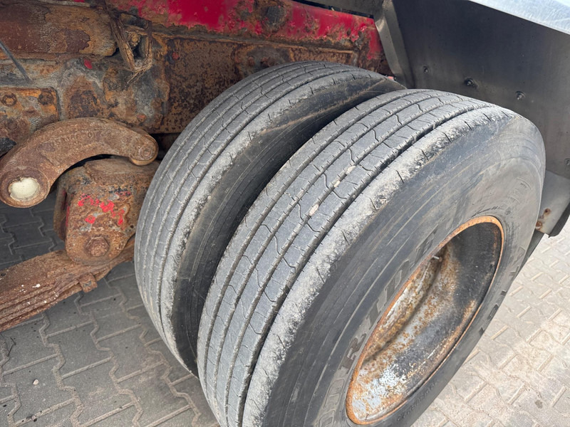 Caminhão limpa fossa Volvo FL10: foto 19