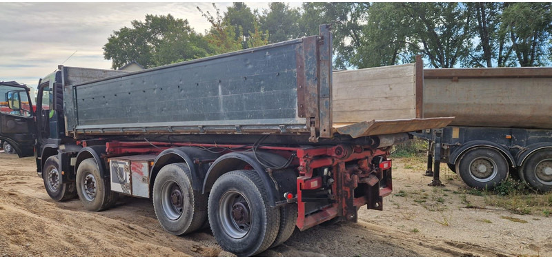 Volvo FM 12 - Camião com sistema de cabo: foto 3 Volvo FM 12 - Camião com sistema de cabo: foto 3