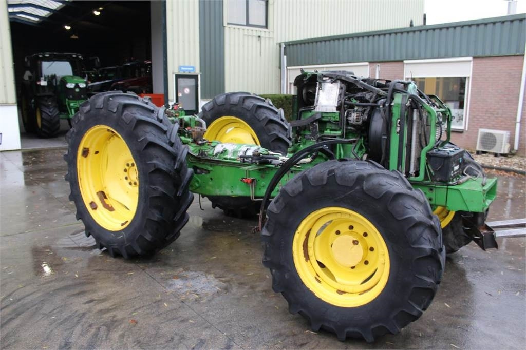 John Deere 6000- 30 4 cyl. - Trator: foto 1 John Deere 6000- 30 4 cyl. - Trator: foto 1