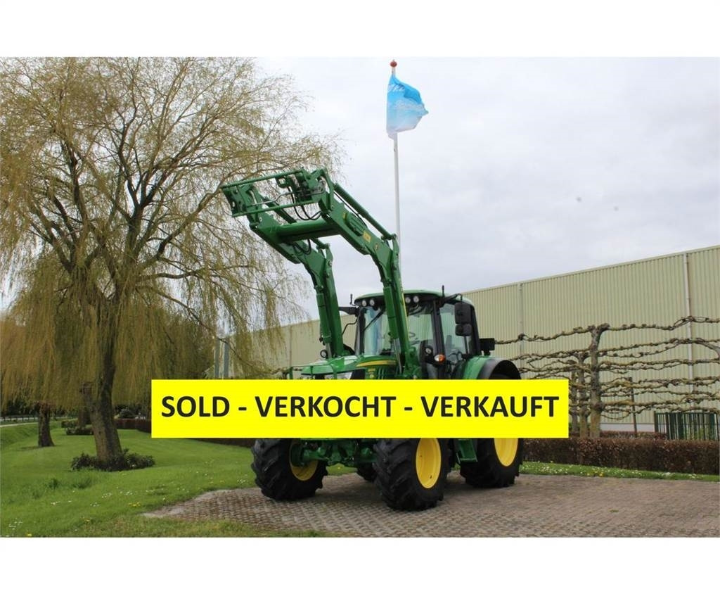 John Deere 6120M with 623R loader - Trator: foto 1 John Deere 6120M with 623R loader - Trator: foto 1