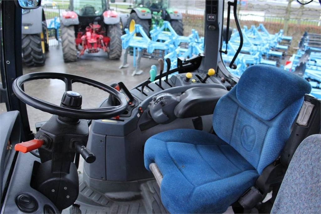 Trator New Holland T6010 Plus: foto 10