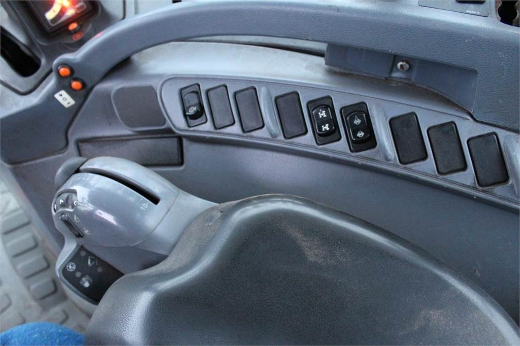 Trator New Holland T6010 Plus: foto 13