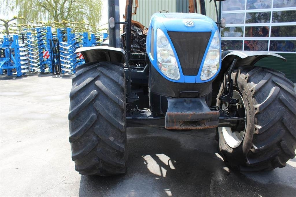 New Holland T7030 - Trator: foto 2 New Holland T7030 - Trator: foto 2