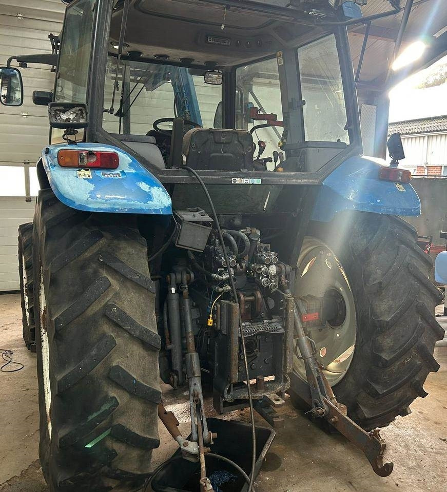 New Holland TS 90 - Trator: foto 5 New Holland TS 90 - Trator: foto 5