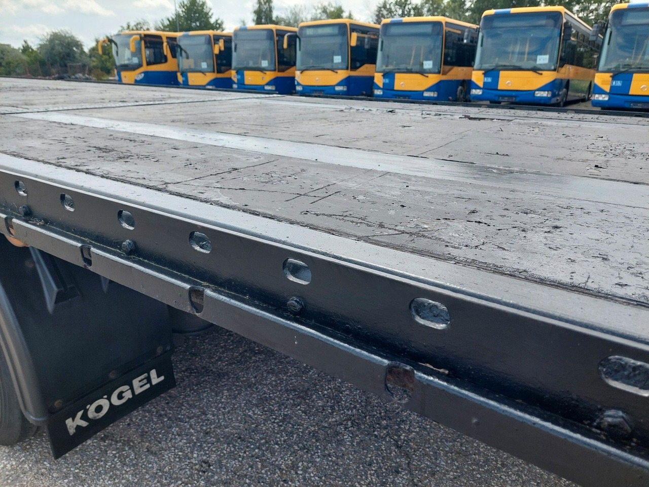 Semi-reboque plataforma/ Caixa aberta Kögel S24 Mega: foto 6