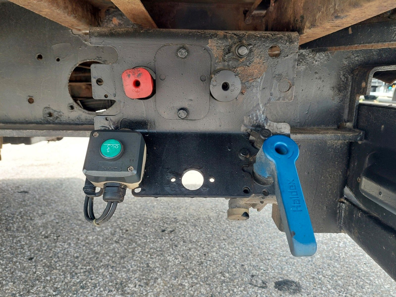 Semi-reboque plataforma/ Caixa aberta Kögel S24 Mega: foto 17