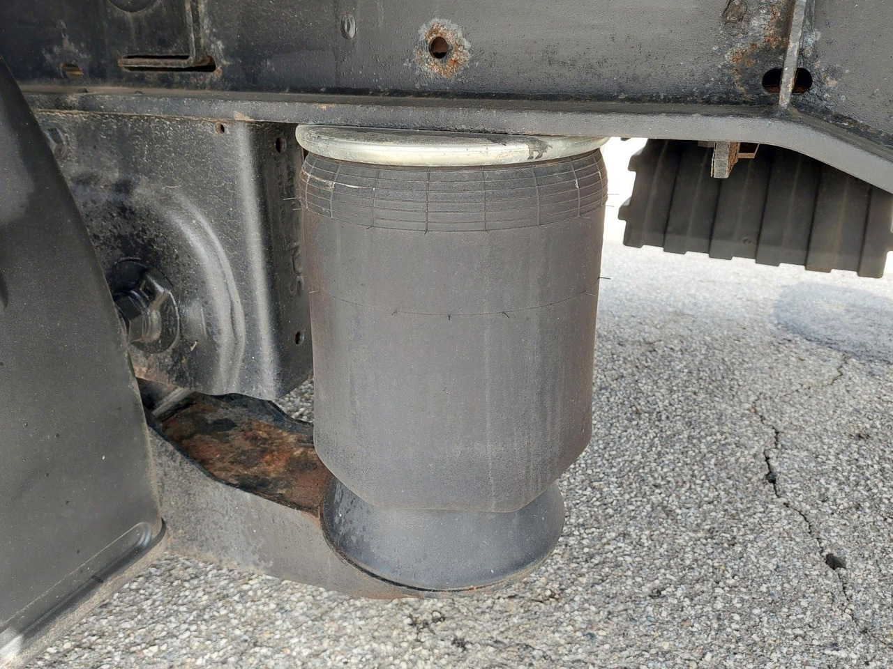 Semi-reboque plataforma/ Caixa aberta Kögel S24 Mega: foto 12