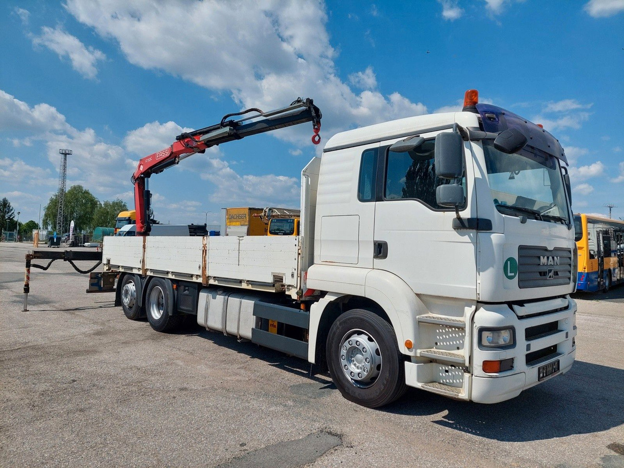 MAN GA 26.320 6X2-2 BL + Kran Fassi F110AC22 - Camião de caixa aberta/ Plataforma, Camião grua: foto 2 MAN GA 26.320 6X2-2 BL + Kran Fassi F110AC22 - Camião de caixa aberta/ Plataforma, Camião grua: foto 2