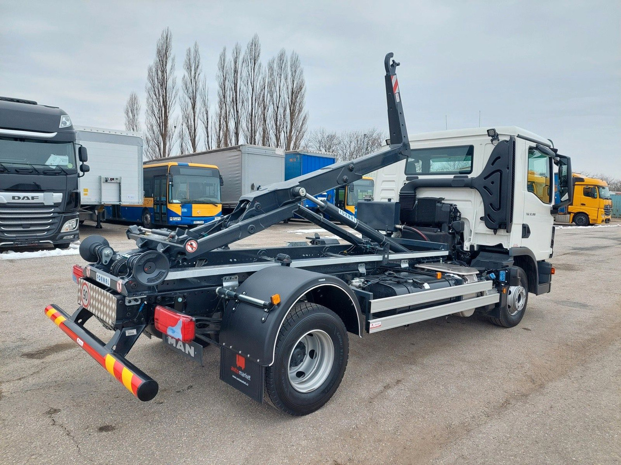 MAN TG3 TGL 12.190 BB 4x2 - Camião polibenne: foto 4 MAN TG3 TGL 12.190 BB 4x2 - Camião polibenne: foto 4