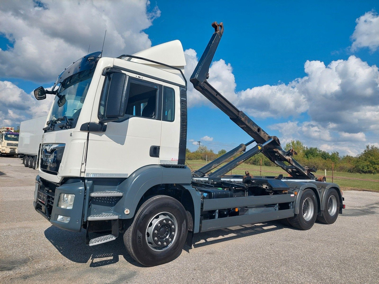 MAN TGS 26.440 BL Meiller RK 20.65 6x4 - Camião polibenne: foto 1 MAN TGS 26.440 BL Meiller RK 20.65 6x4 - Camião polibenne: foto 1