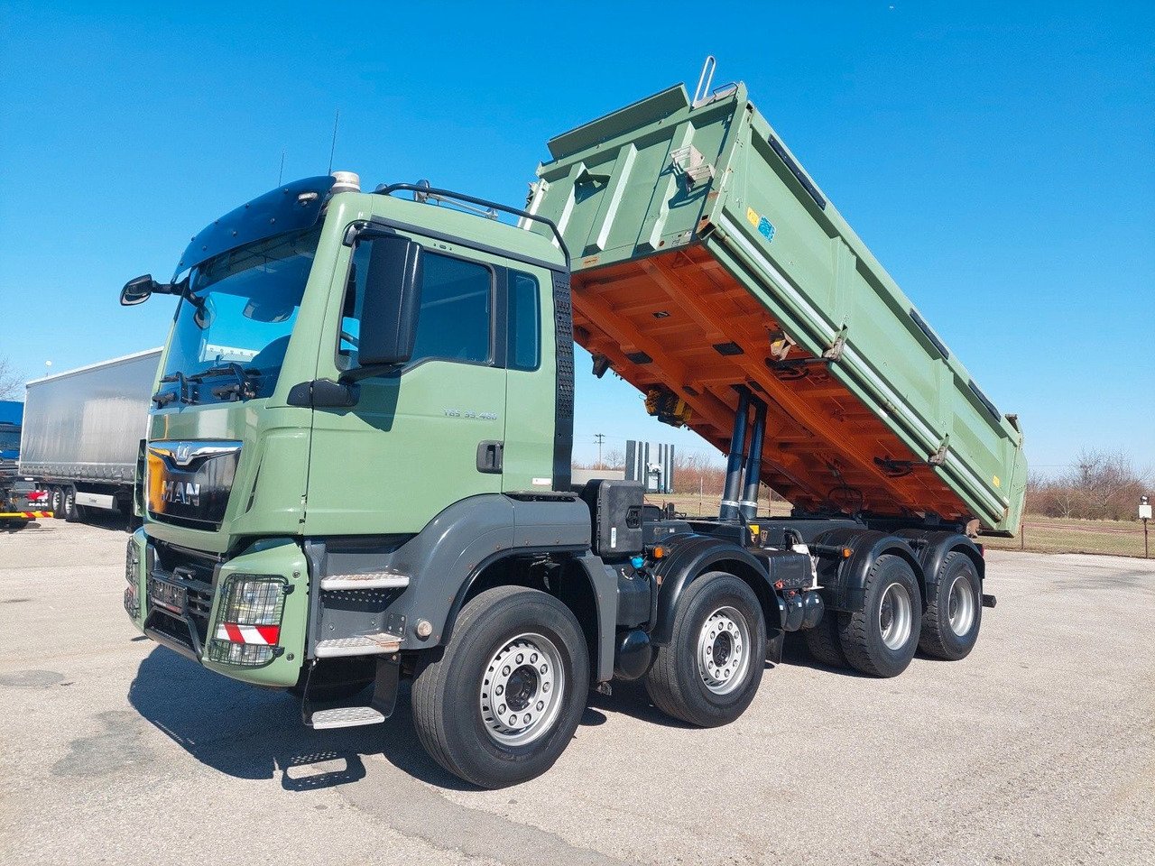 MAN TGS 35.460 BB Meiller Bordmatik 8x4 - Camião basculante: foto 1 MAN TGS 35.460 BB Meiller Bordmatik 8x4 - Camião basculante: foto 1