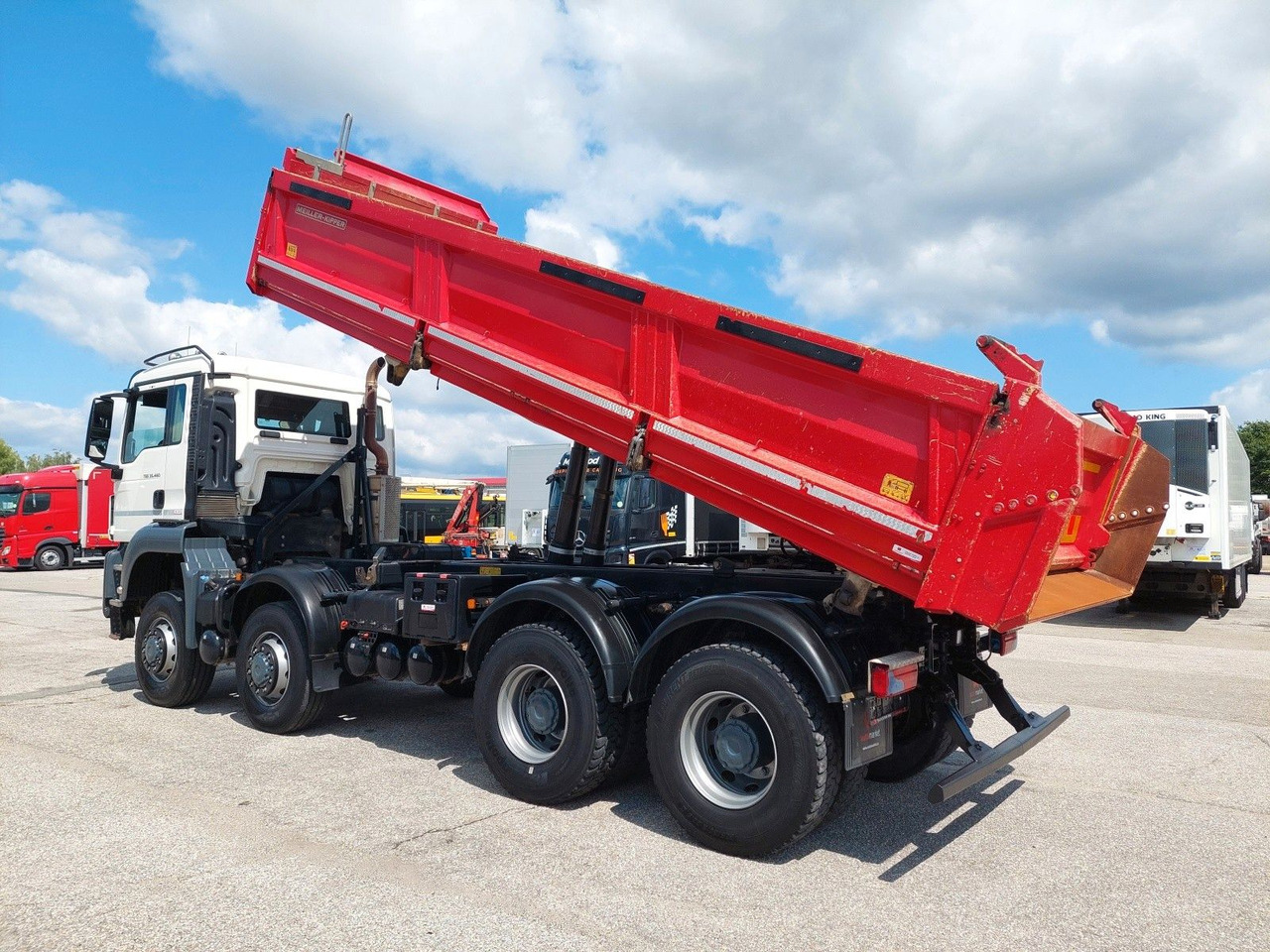 MAN TGS 35.460 BB Meiller Bordmatik 8x6 - Camião basculante: foto 3 MAN TGS 35.460 BB Meiller Bordmatik 8x6 - Camião basculante: foto 3
