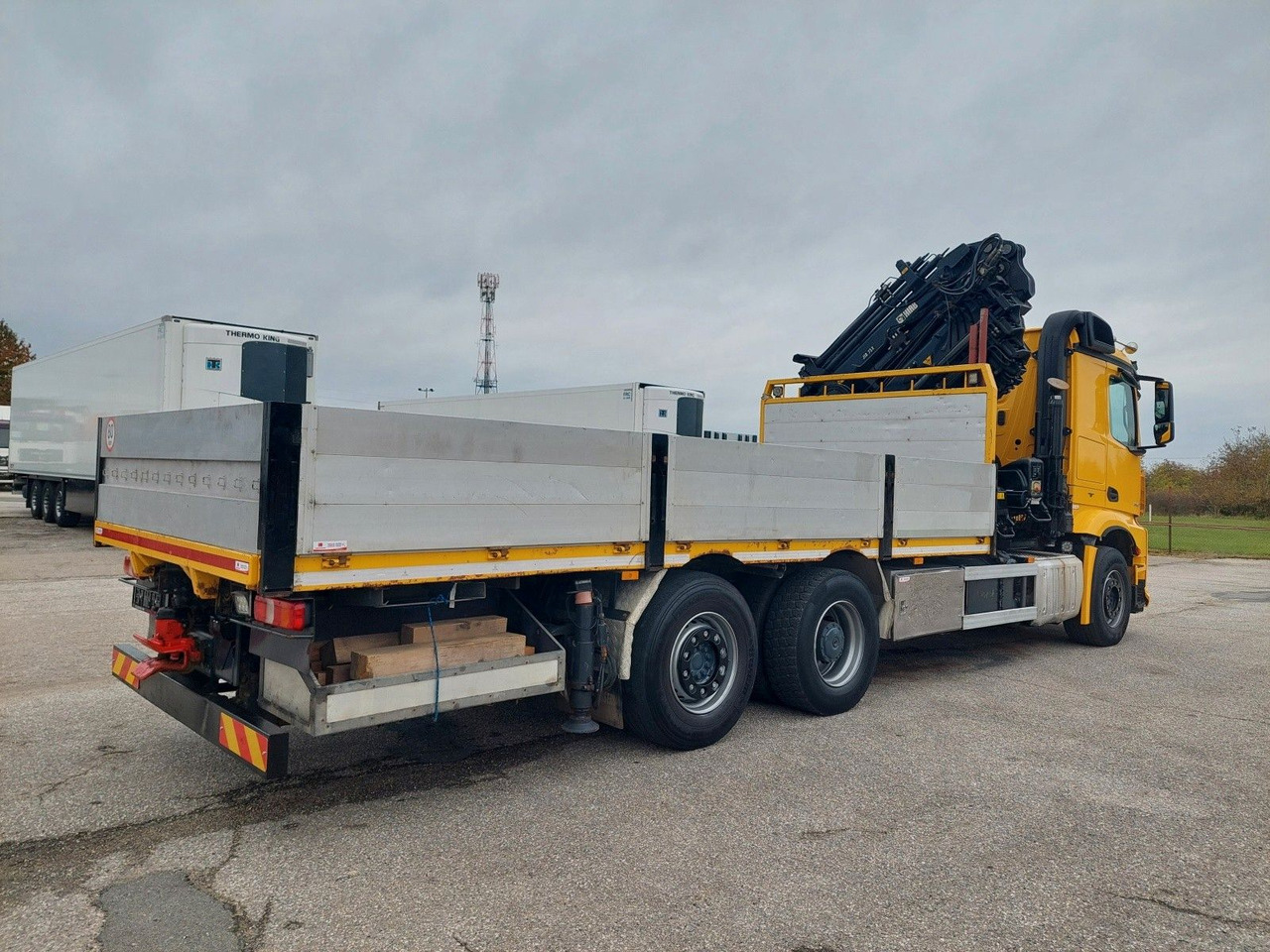 Mercedes-Benz Arocs 2640 6X2 + Hiab XS 477 Hipro - Camião de caixa aberta/ Plataforma, Camião grua: foto 4 Mercedes-Benz Arocs 2640 6X2 + Hiab XS 477 Hipro - Camião de caixa aberta/ Plataforma, Camião grua: foto 4