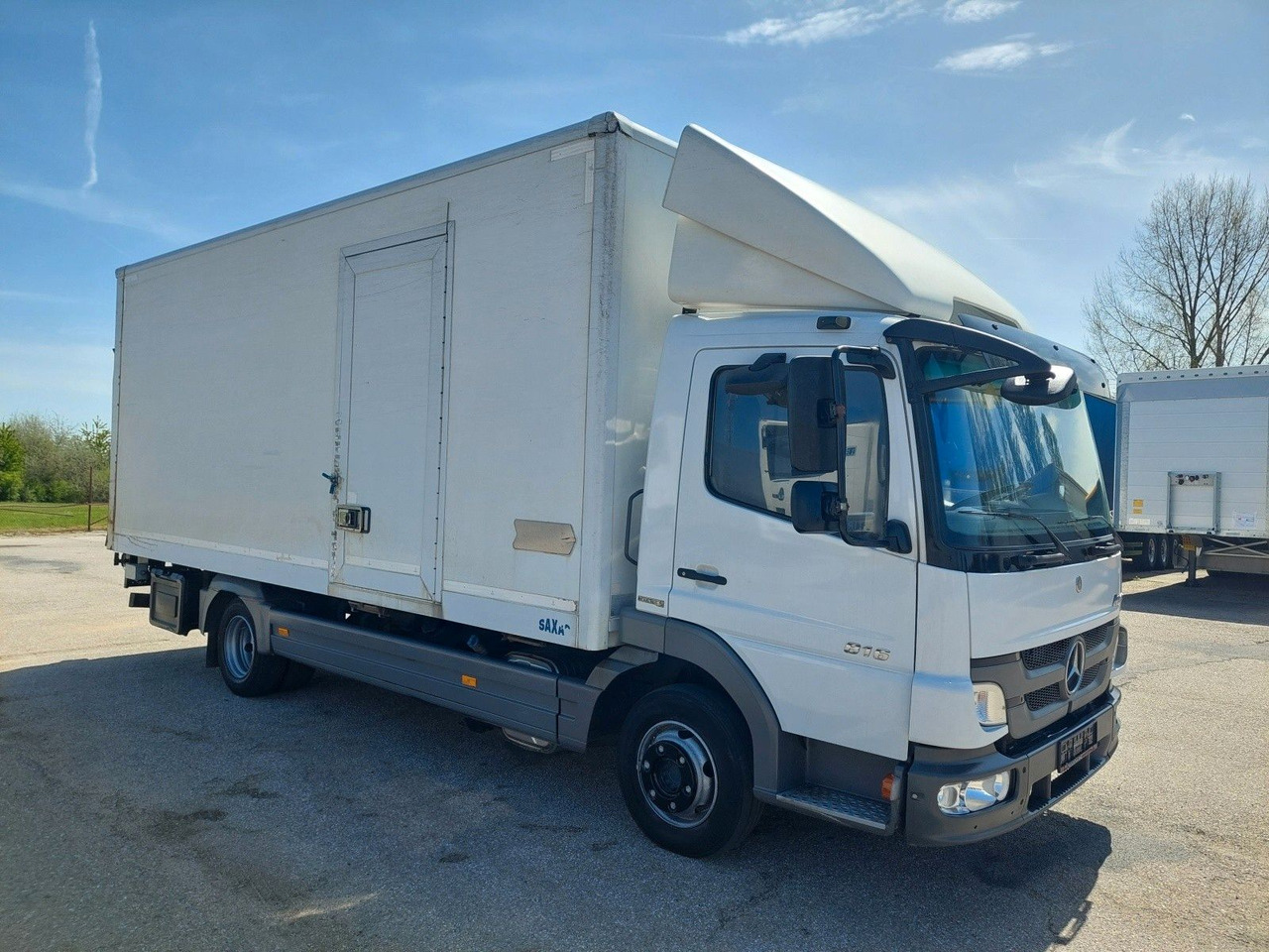 Mercedes-Benz Atego 816 4x2 - Carrinha de contentor: foto 2 Mercedes-Benz Atego 816 4x2 - Carrinha de contentor: foto 2